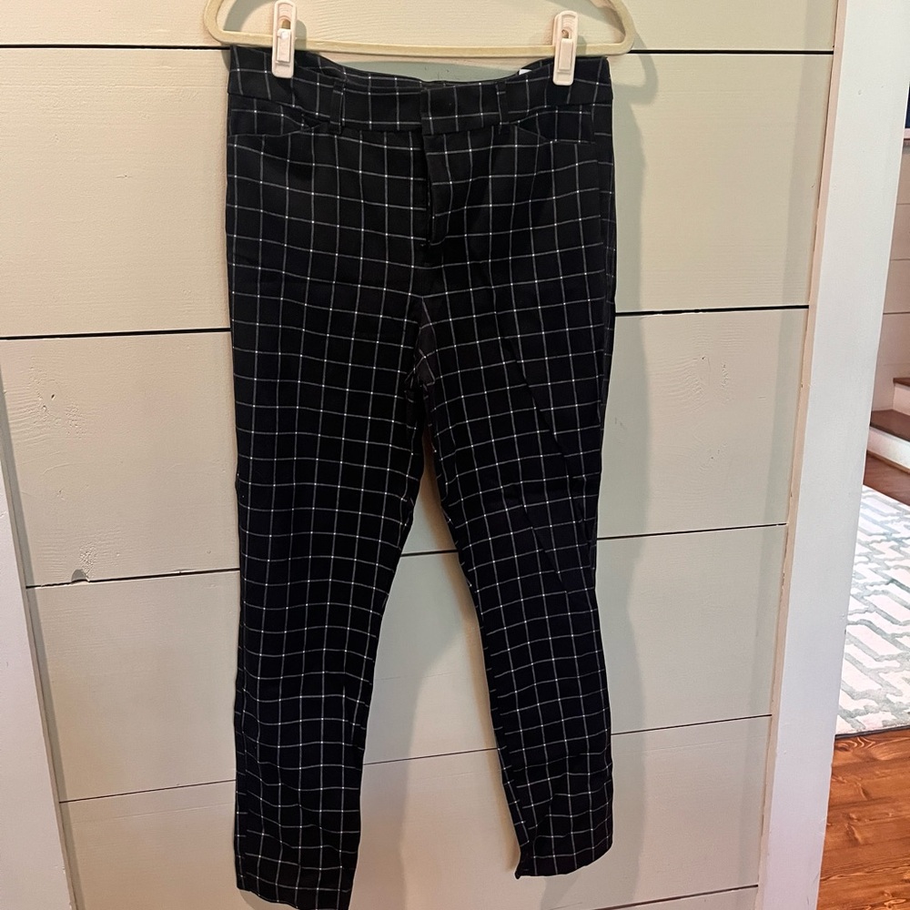 Old Navy Pixie Pants- 12 Tall Black Windowpane